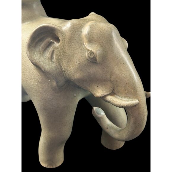 Vintage Thai Celadon Matte Gray Crackled Glaze Elephant Statue Large 8.5"x11"x5" - Picture 11 of 16